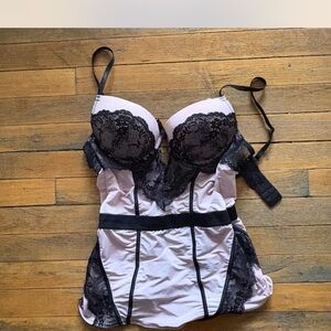 Elegant Lace Trimmed Lingerie in Black and Pink